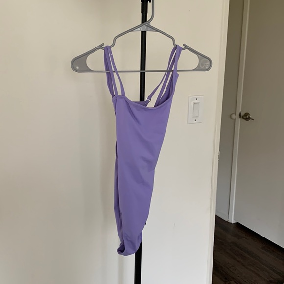 Dance Leo - Picture 1 of 5